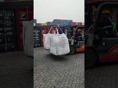 το εμπορευματοκιβώτιο στο ναυπηγείο λιμένων